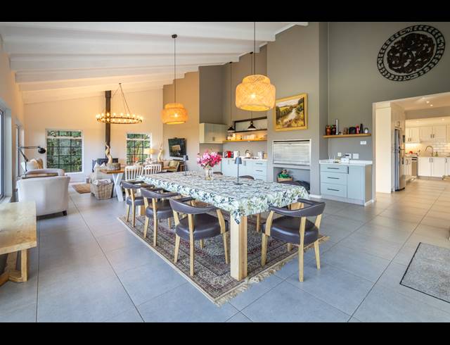 3 BEDROOM FREEHOLD FOR SALE IN UNDERBERG